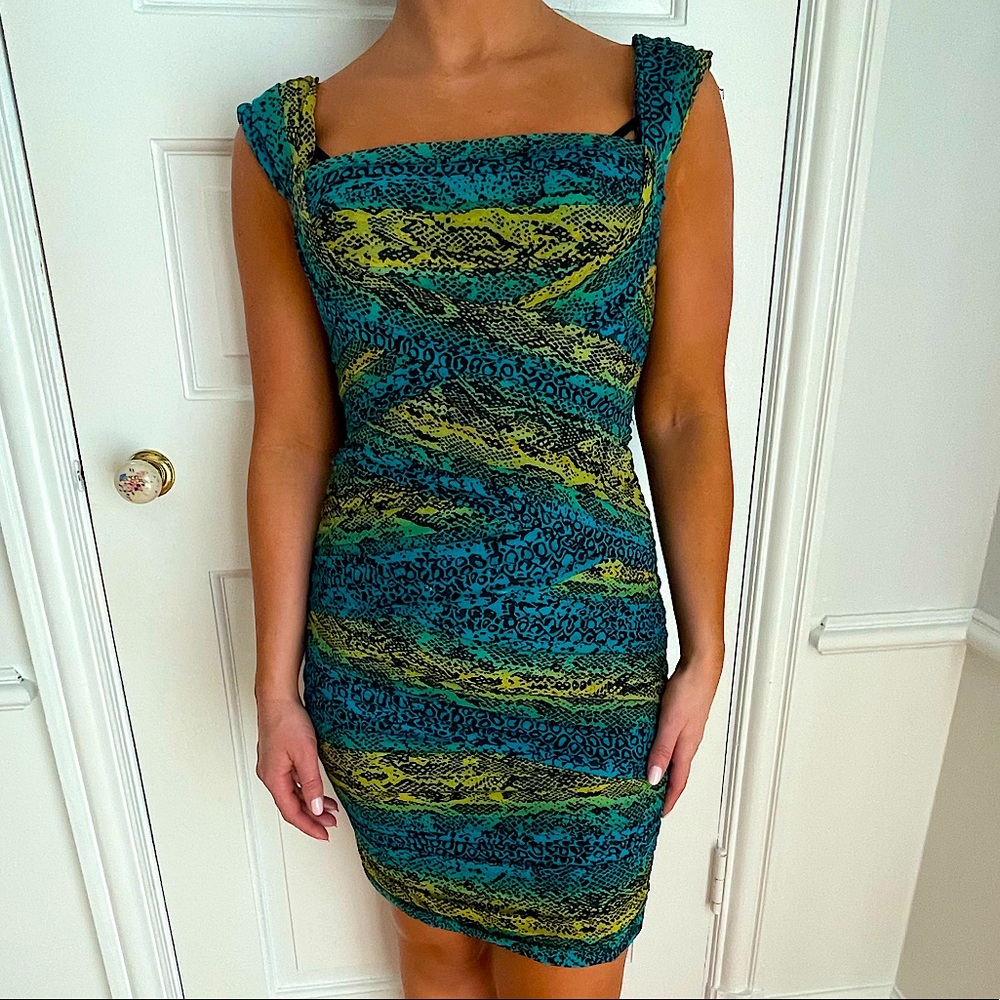 BCBG Maxazria XS blue/green/yellow dress